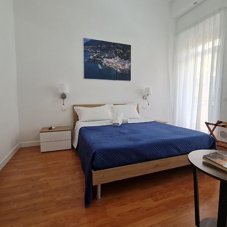 Mare Fuori B&B Salerno Dış mekan fotoğraf