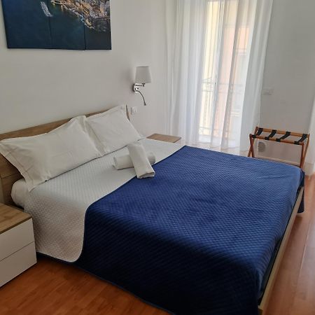 Mare Fuori B&B Salerno Dış mekan fotoğraf
