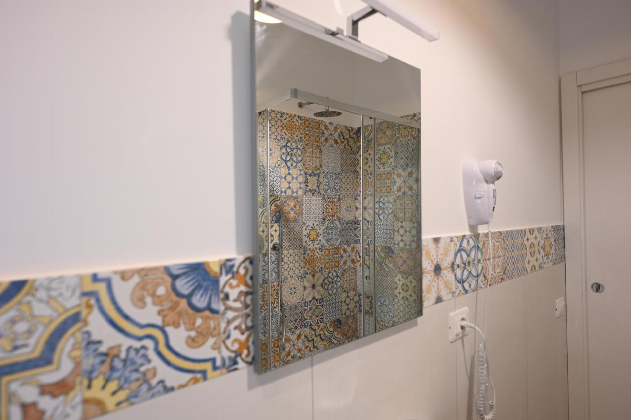 Mare Fuori B&B Salerno Dış mekan fotoğraf