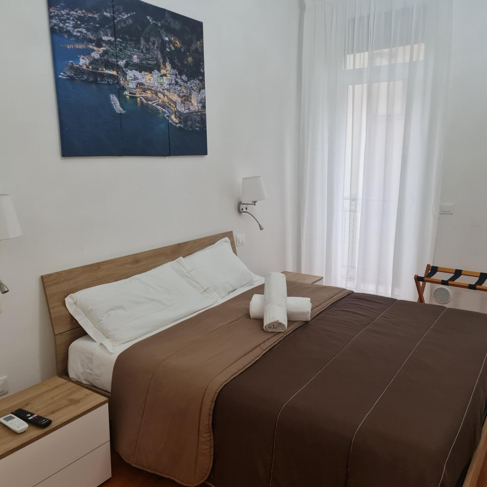 Mare Fuori B&B Salerno Dış mekan fotoğraf