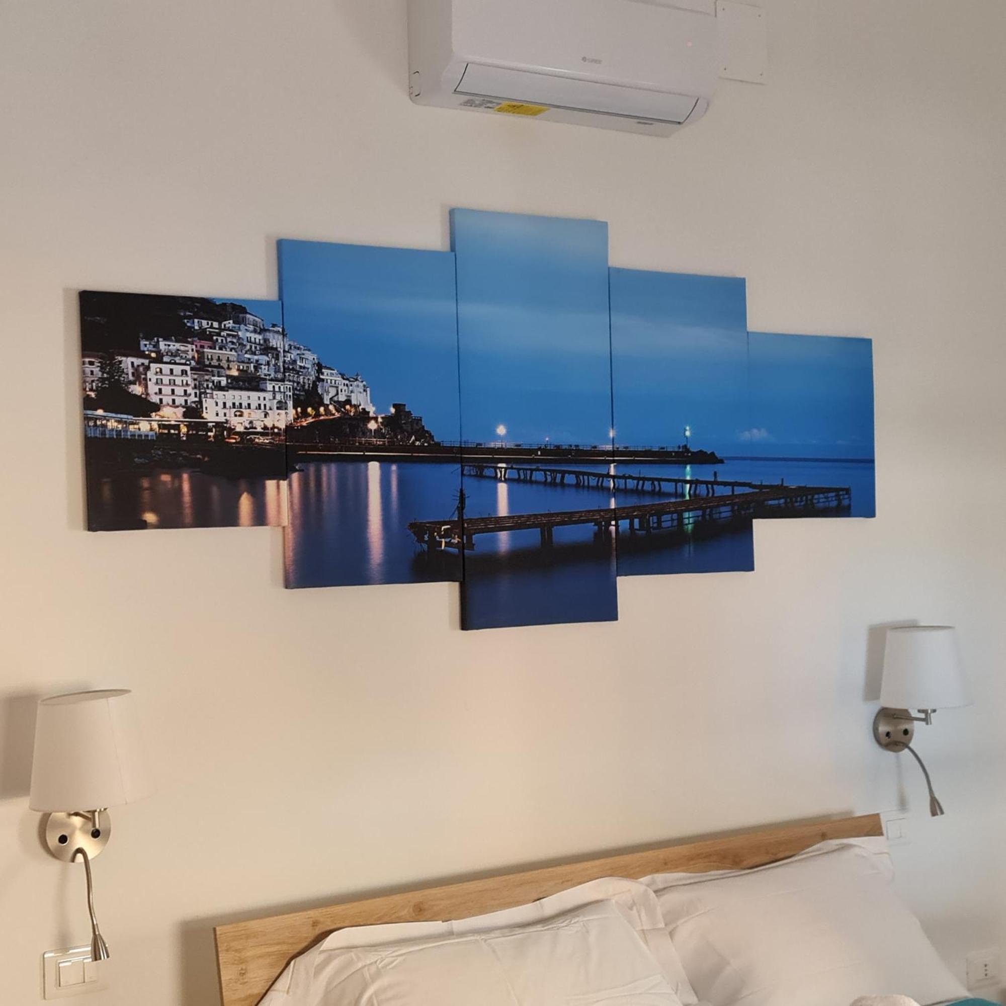 Mare Fuori B&B Salerno Oda fotoğraf